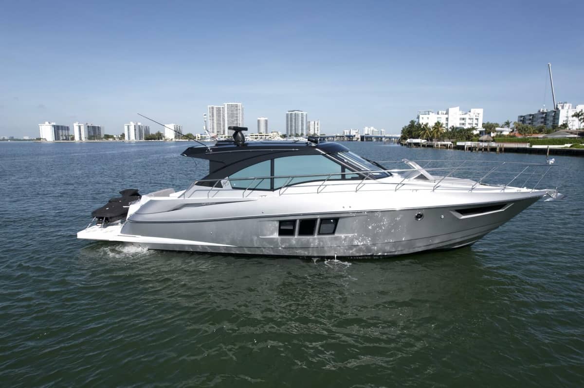 2018 Cruisers 45 Cantius photo