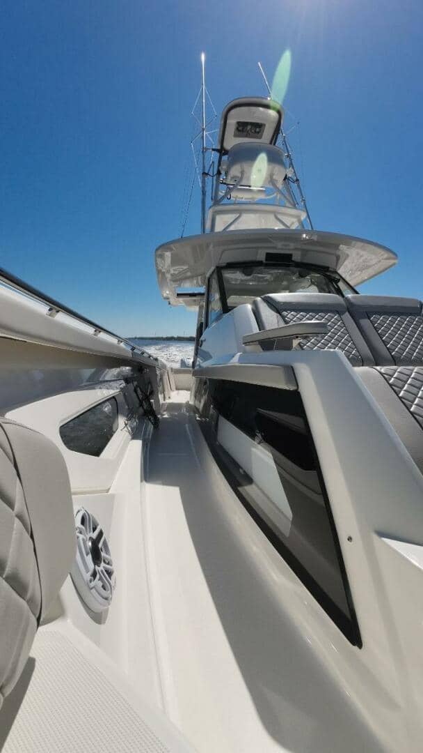 2022 Pursuit S428 "HAPPY HOUR" photo 21