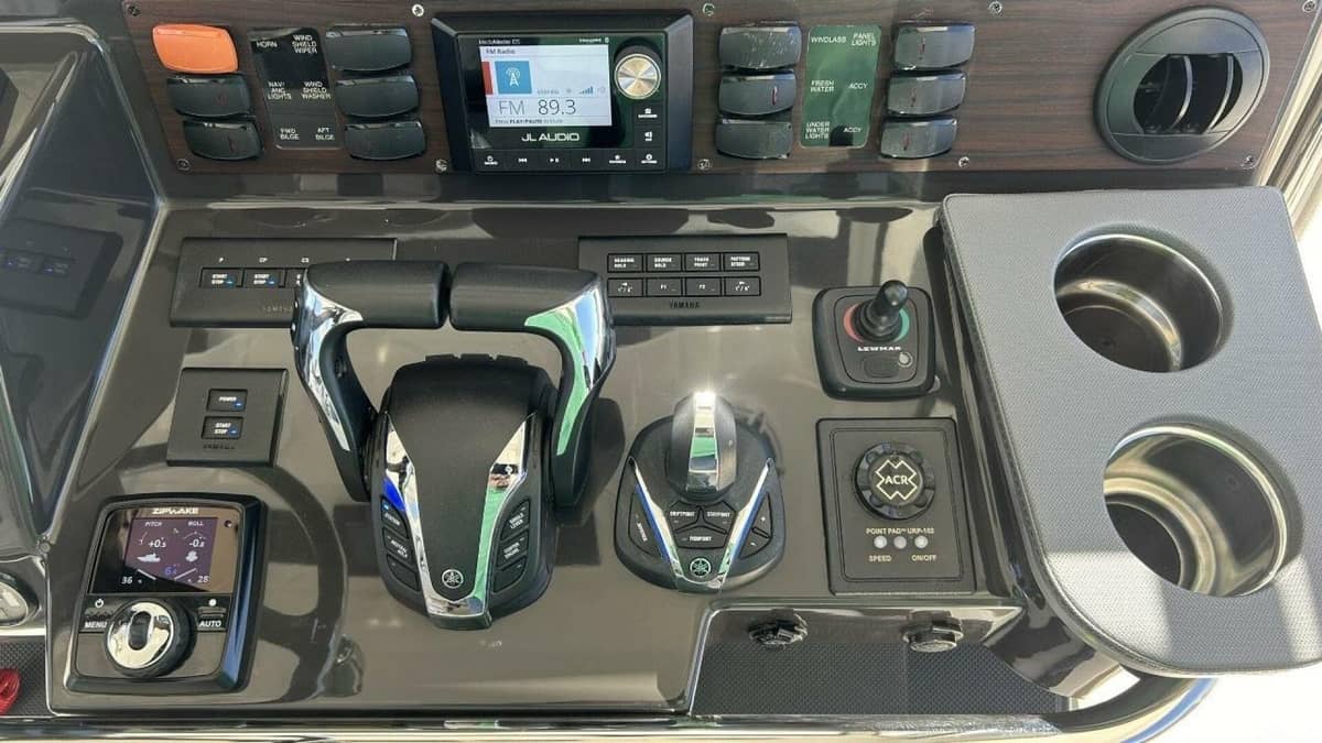 2022 Pursuit S428 "HAPPY HOUR" photo 15