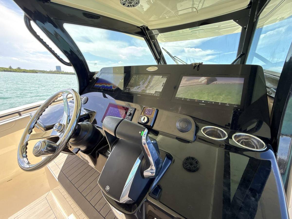 2021 Scout 425 LXF photo 25