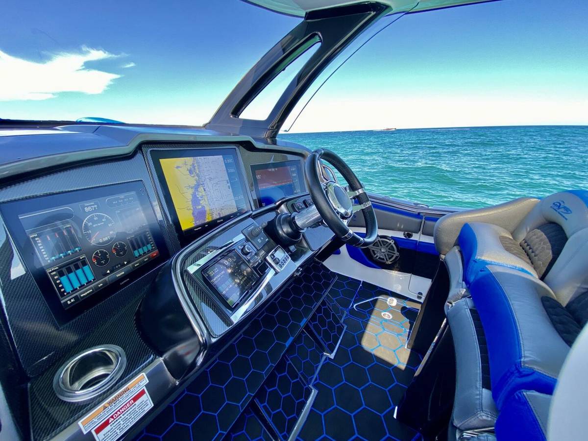 2016 MTI V42 "TOBITO I" photo 11