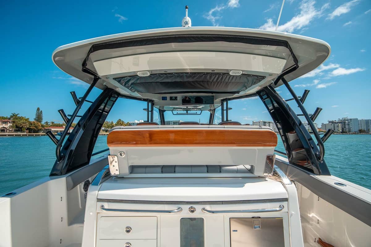 2023 Boston Whaler 420 Outrage "PIPE DREAM" photo 10