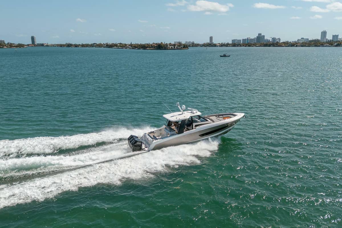 2023 Boston Whaler 420 Outrage "PIPE DREAM" photo 35