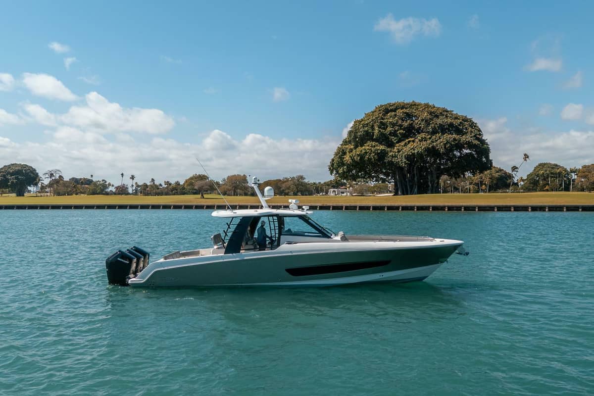 2023 Boston Whaler 420 Outrage "PIPE DREAM" photo