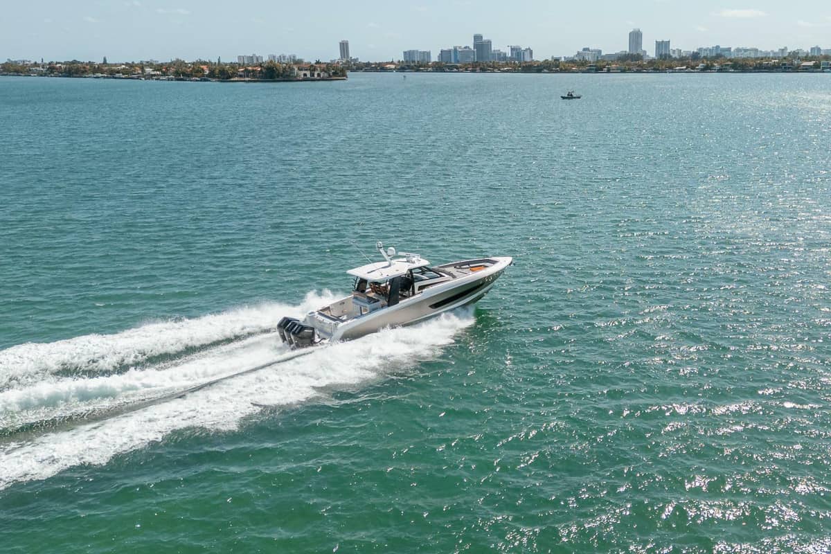 2023 Boston Whaler 420 Outrage "PIPE DREAM" photo 34