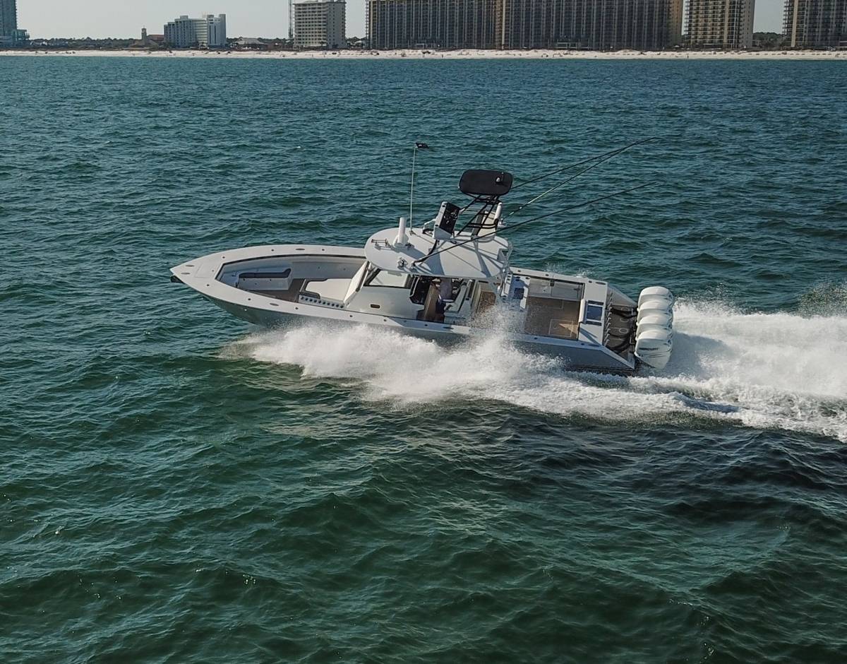 2016 Metal Shark 42 Fearless "Pretty Work" photo 2