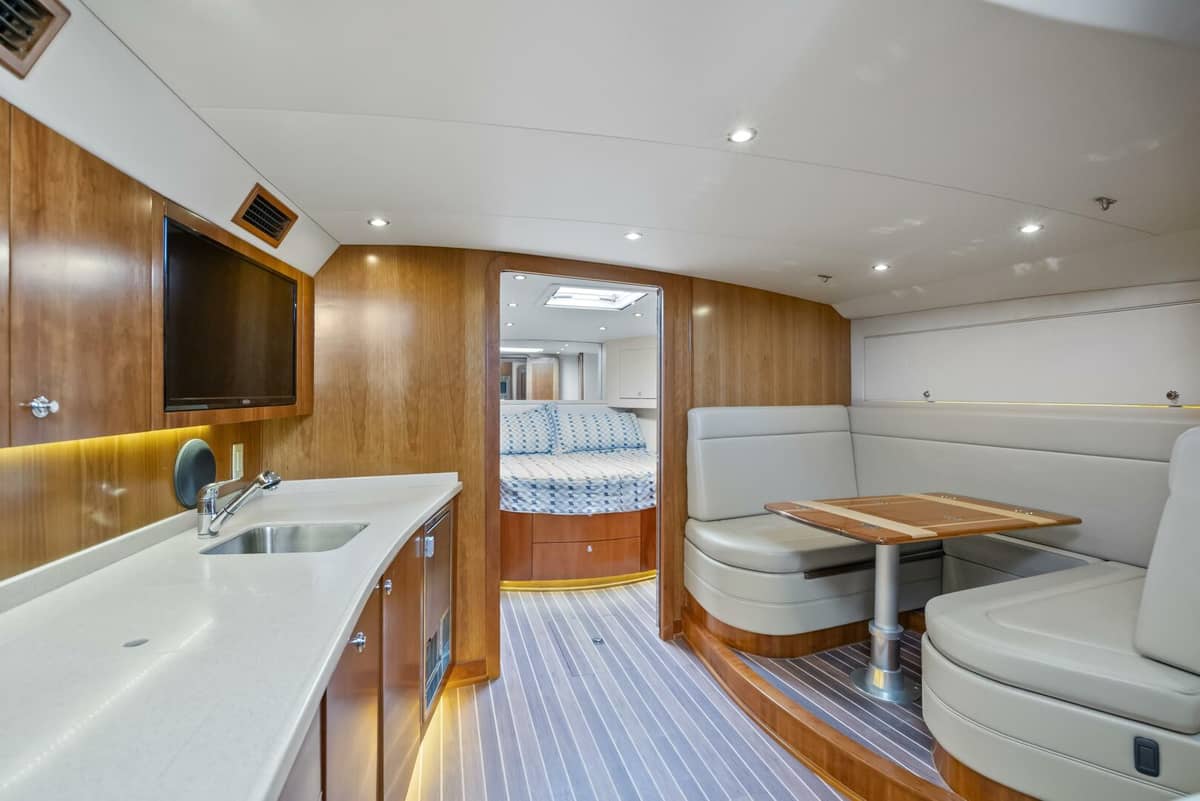 2018 Albemarle 41 Express "Salt Lick" photo 25