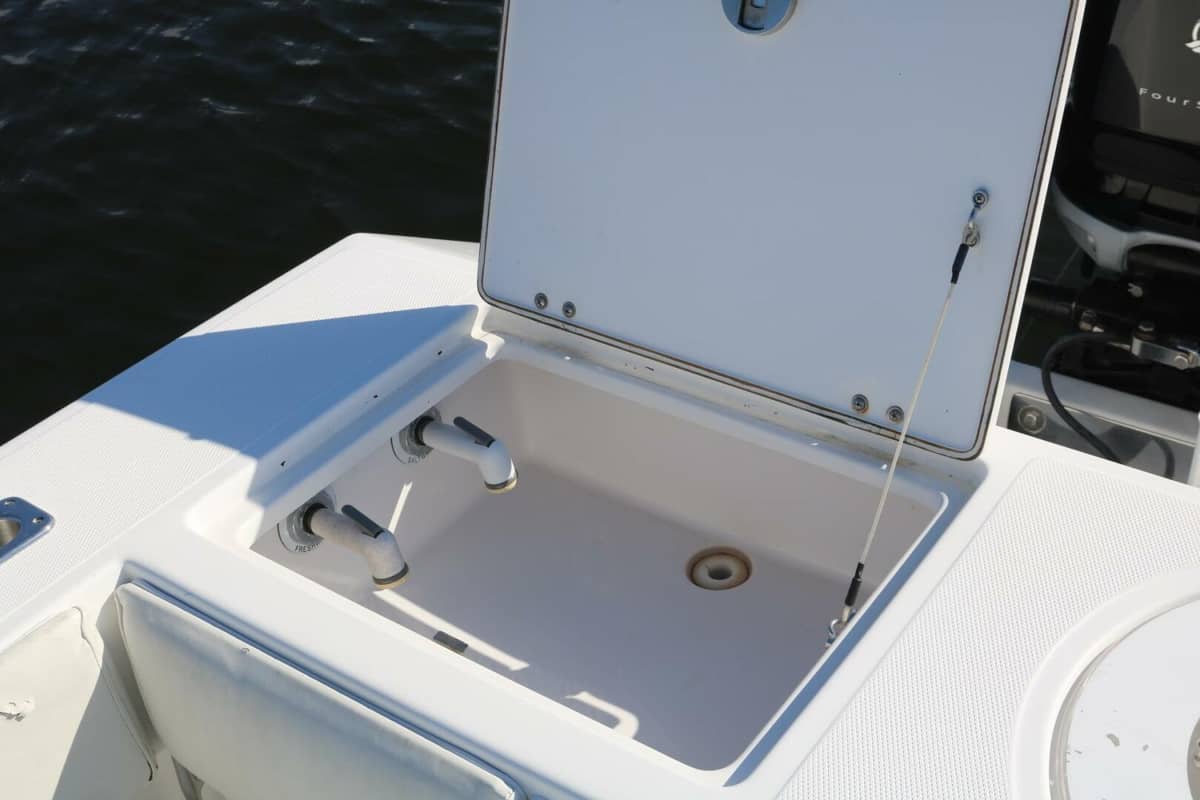 2008 Venture 39 Center Console "Logan's Adventure" photo 7