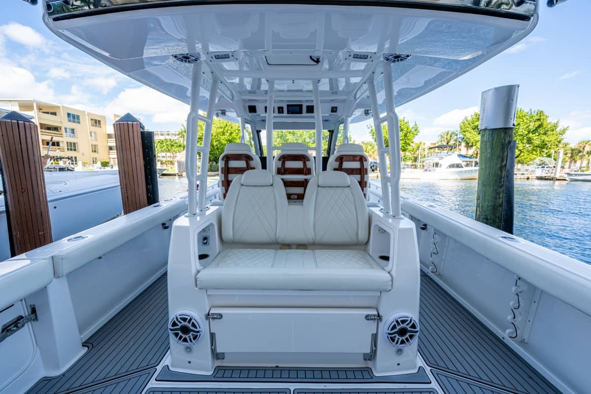 2020 Everglades 395 Center Console photo 12