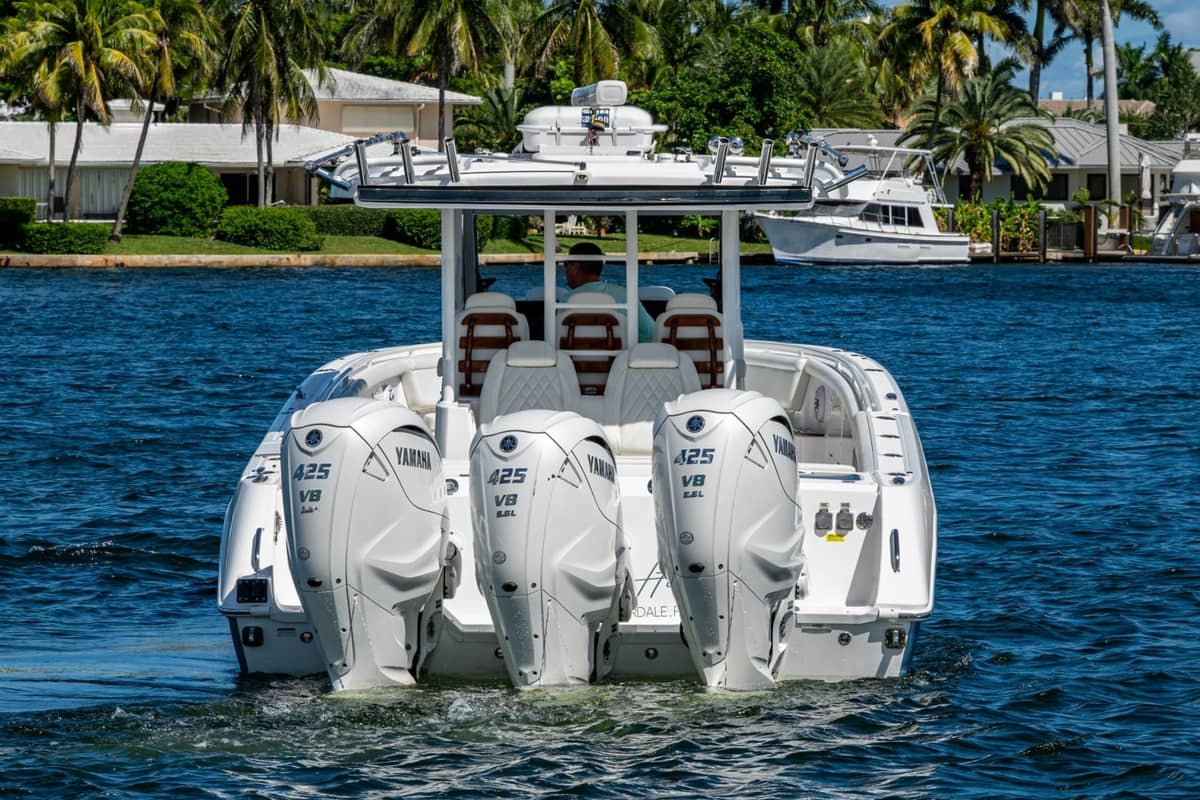 2020 Everglades 395 Center Console photo 41