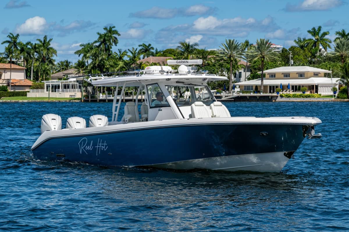 2020 Everglades 395 Center Console photo 2