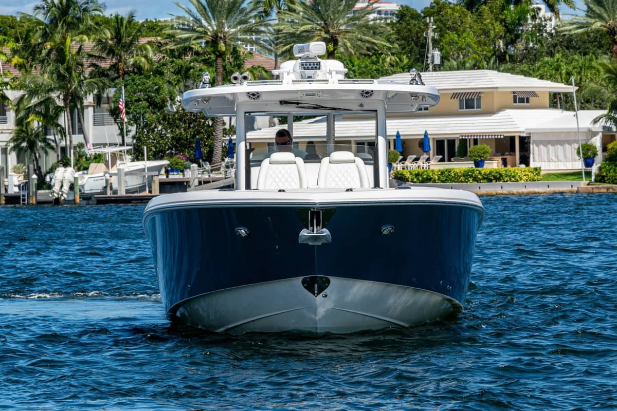 2020 Everglades 395 Center Console photo 39