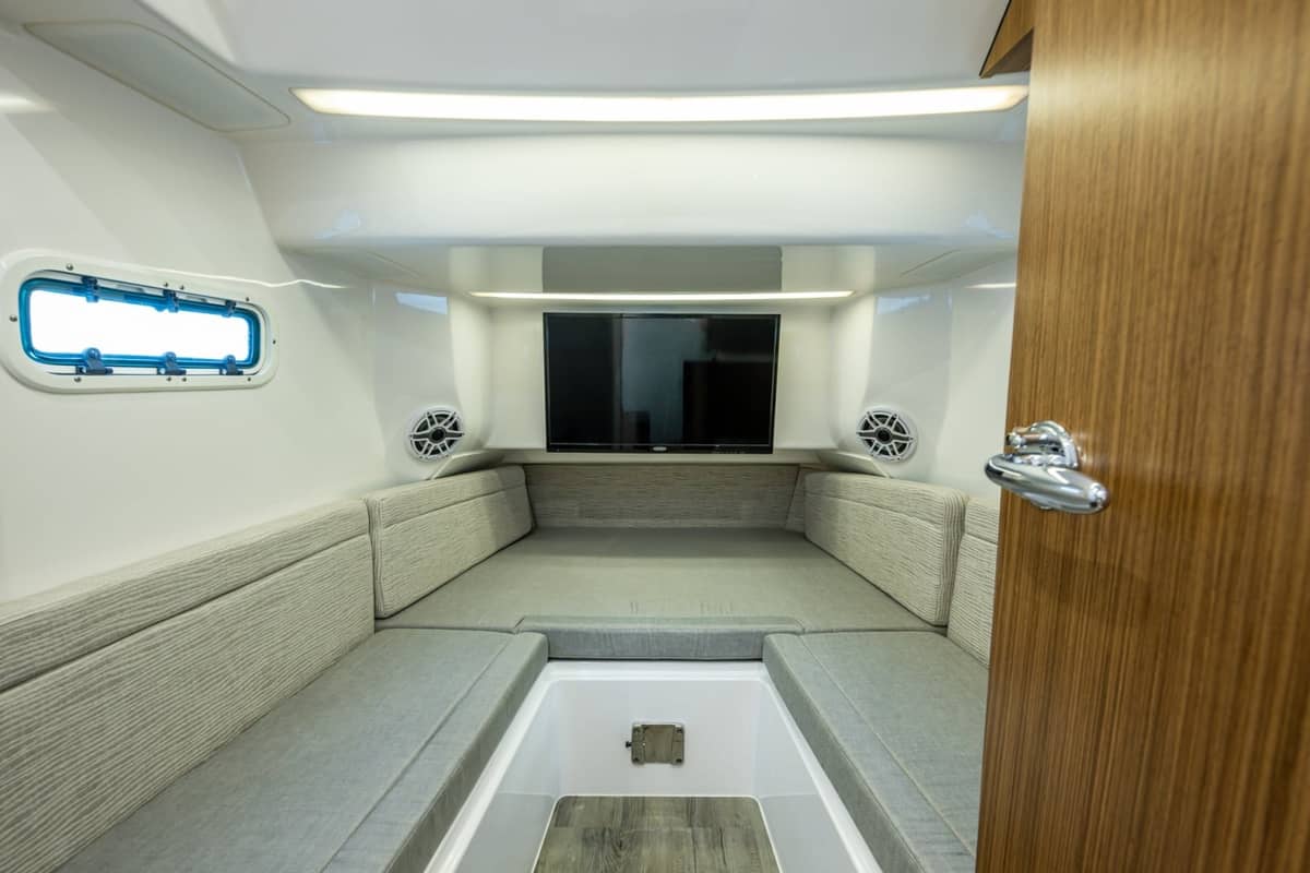2020 Everglades 395 Center Console photo 30