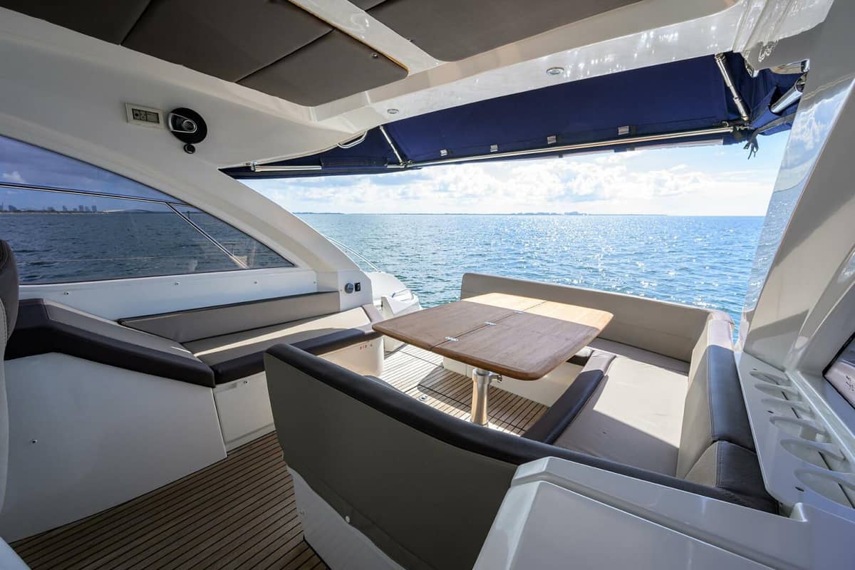 2015 Beneteau 38 GT photo 25