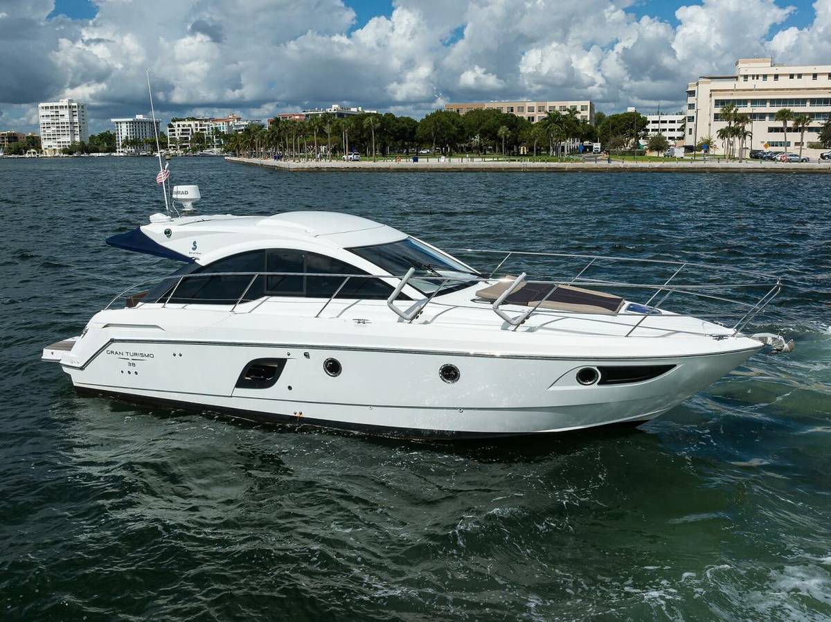 2015 Beneteau 38 GT photo 55