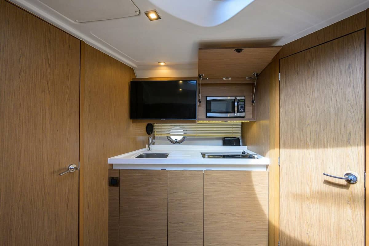 2015 Beneteau 38 GT photo 7