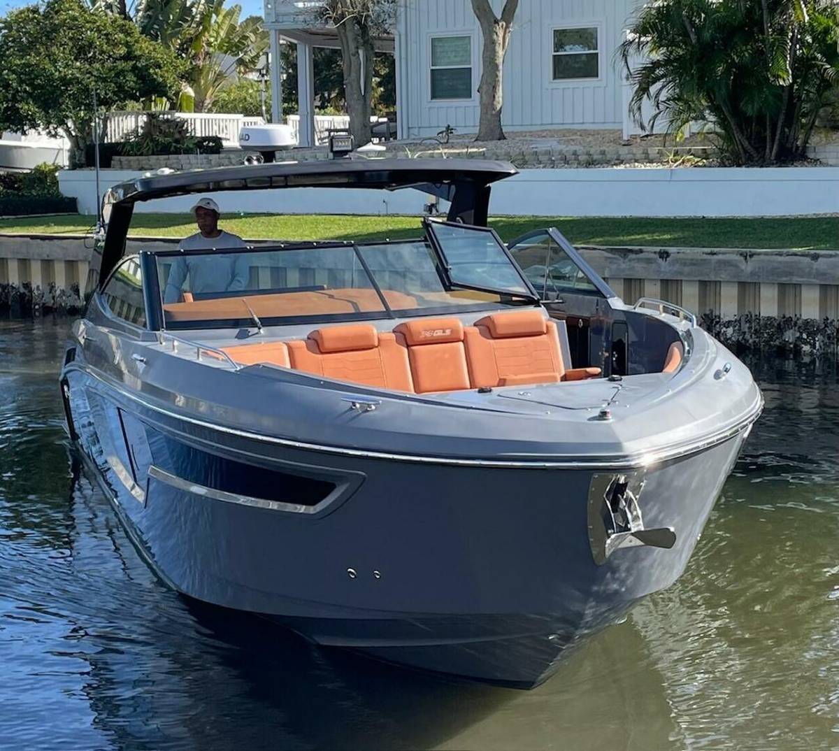 2023 Cruisers Yachts 38 GLS photo 7