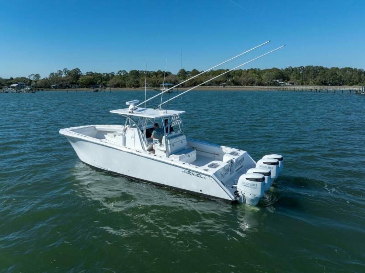 2023 SeaHunter 38 CTS "Reel Escape" photo 7