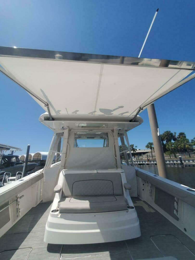 2023 Pursuit S 378 Sport "FIJI KAI" photo 7