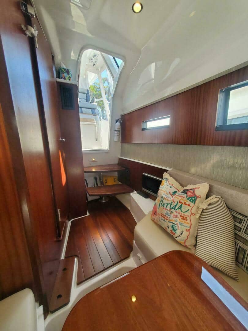 2023 Pursuit S 378 Sport "FIJI KAI" photo 38