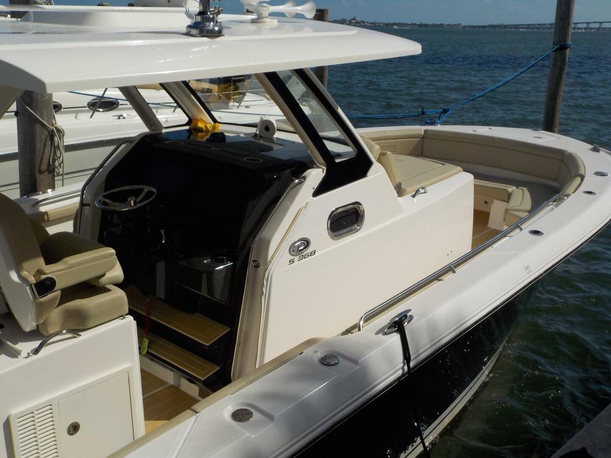 2019 Pursuit S 368 "LGB" photo 3