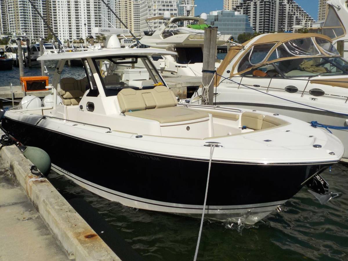 2019 Pursuit S 368 "LGB" photo