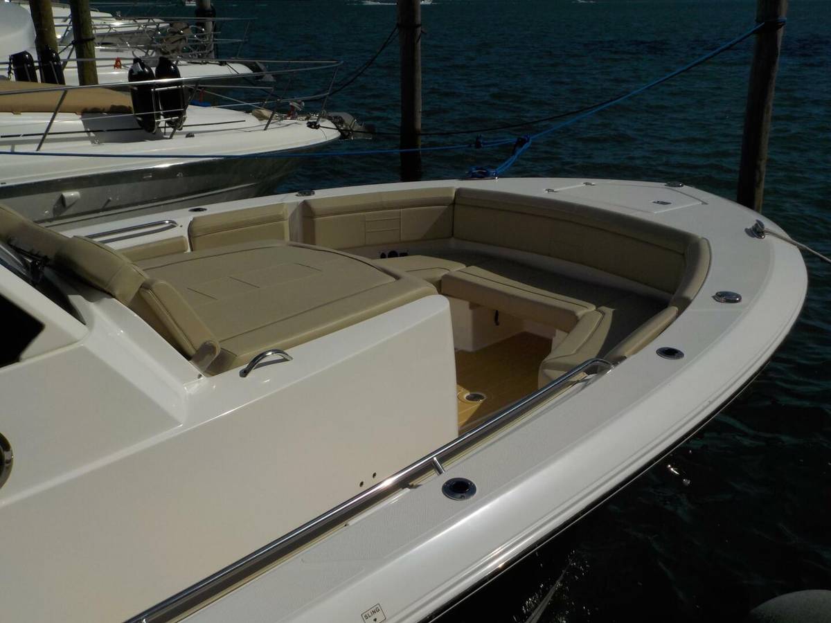 2019 Pursuit S 368 "LGB" photo 6