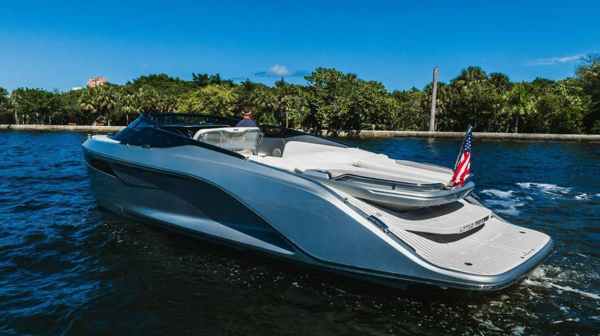2020 Princess R35 "Little Princess" photo 6