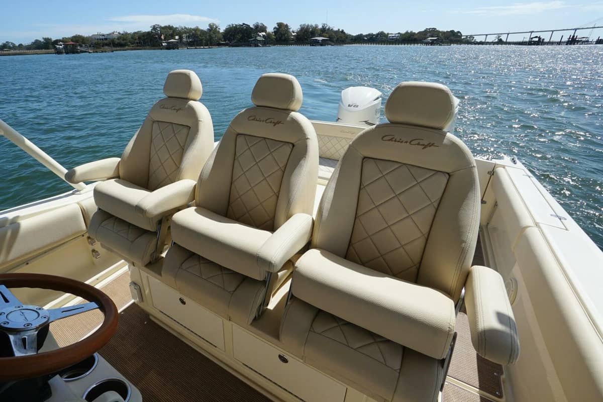 2018 Chris-Craft Catalina 34 "Grace" photo 9