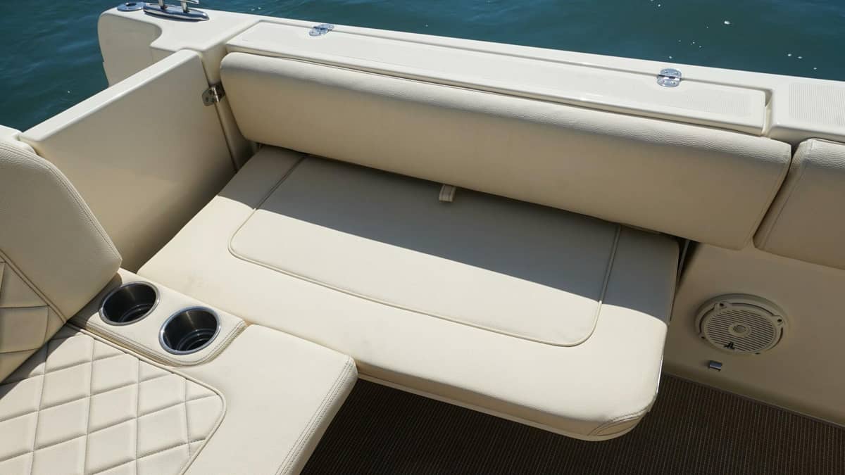 2018 Chris-Craft Catalina 34 "Grace" photo 15