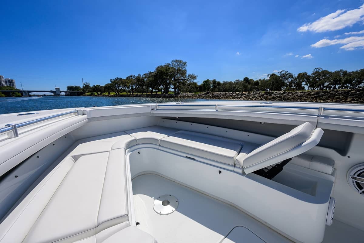 2023 Yellowfin 34 Offshore photo 8