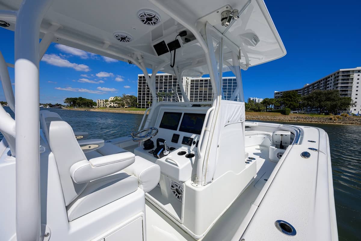 2023 Yellowfin 34 Offshore photo 26