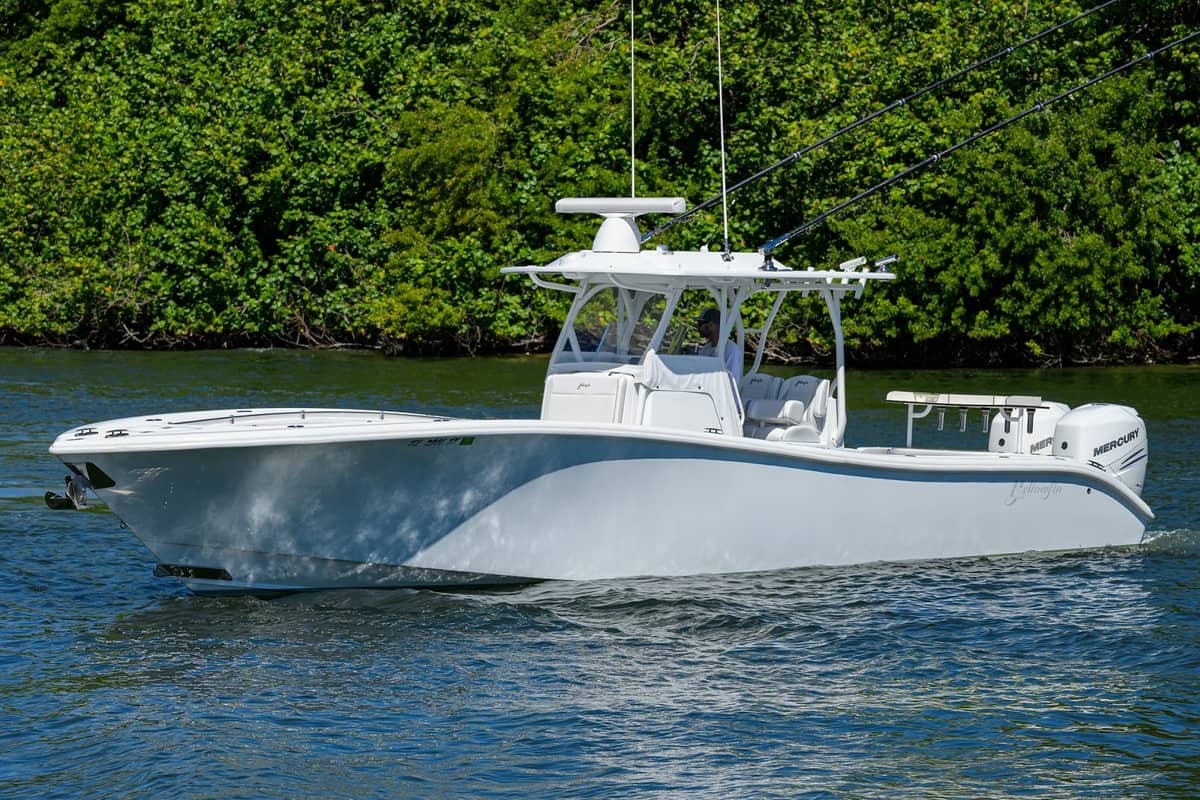 2023 Yellowfin 34 Offshore photo
