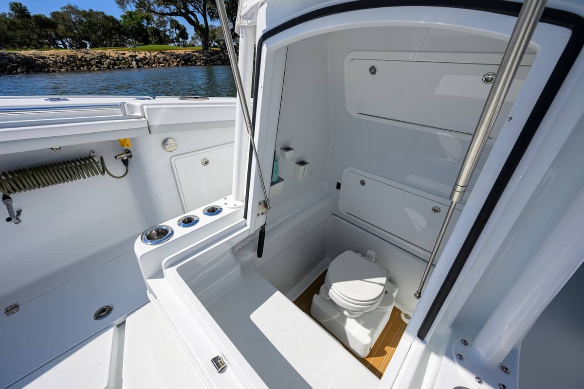 2023 Yellowfin 34 Offshore photo 18