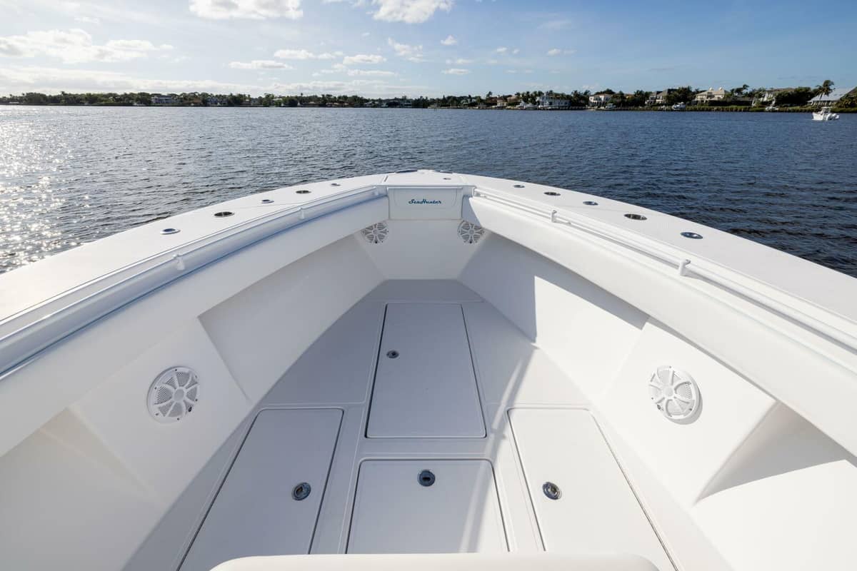 2018 SeaHunter 33 Center Console "Bloodline" photo 5