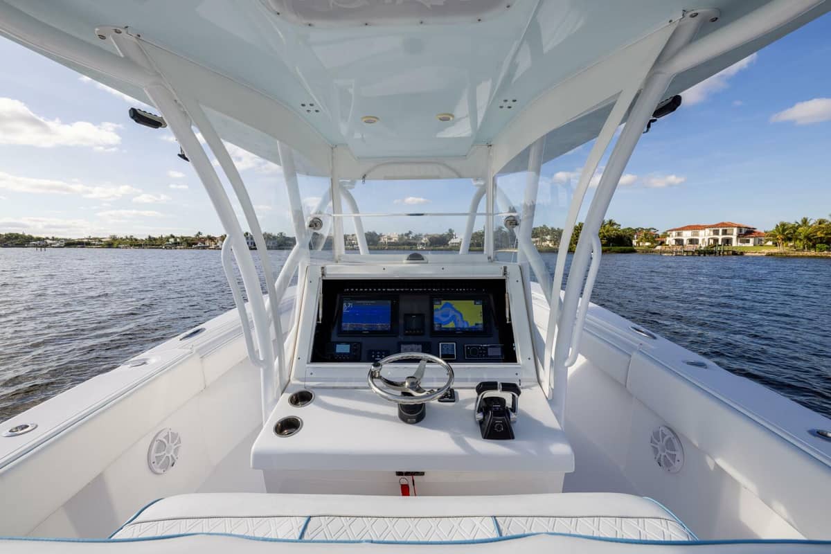 2018 SeaHunter 33 Center Console "Bloodline" photo 11