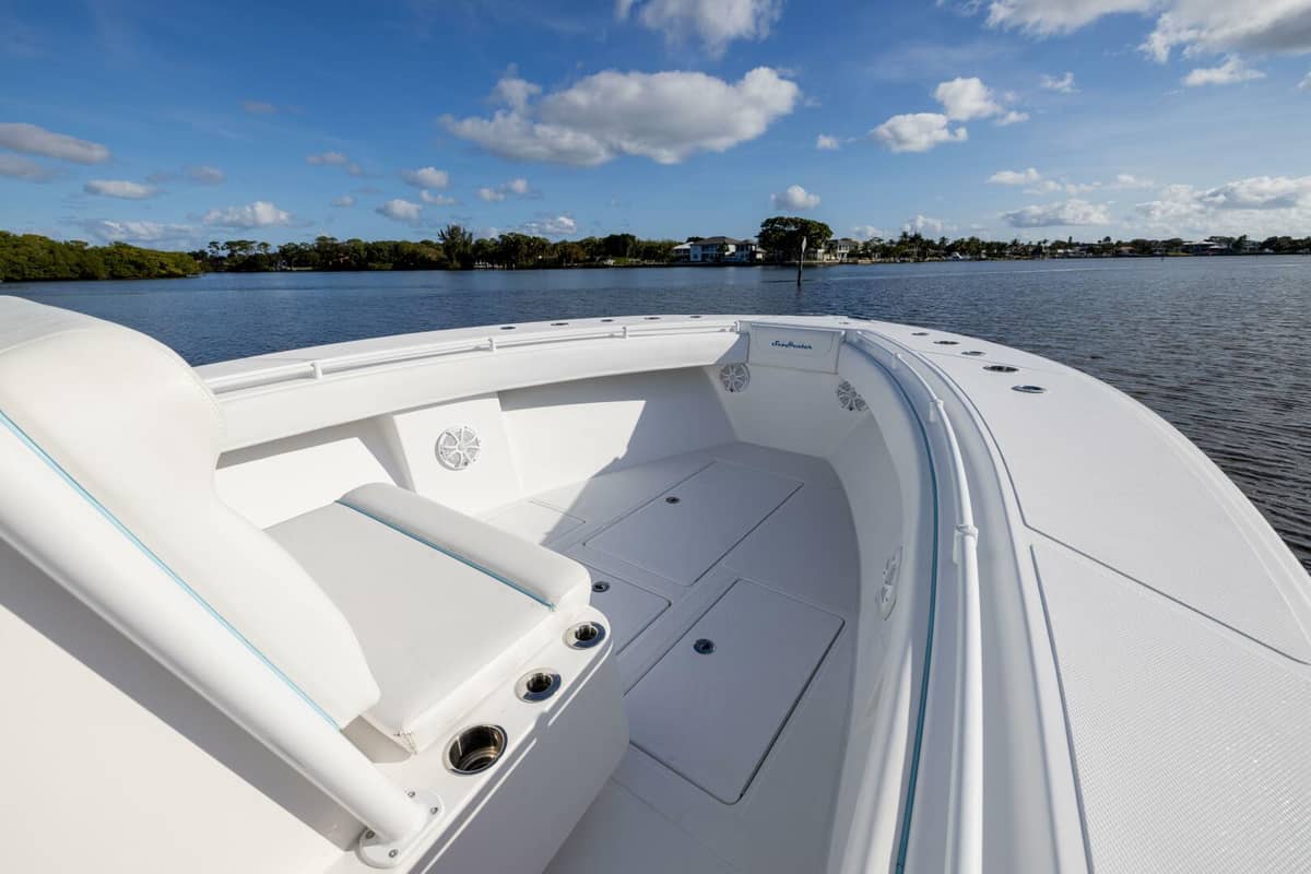2018 SeaHunter 33 Center Console "Bloodline" photo 3