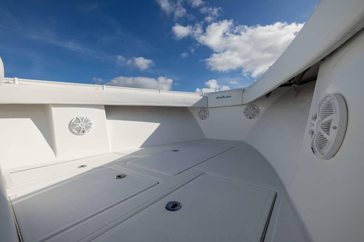 2018 SeaHunter 33 Center Console "Bloodline" photo 4