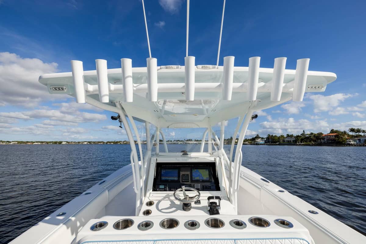 2018 SeaHunter 33 Center Console "Bloodline" photo 12