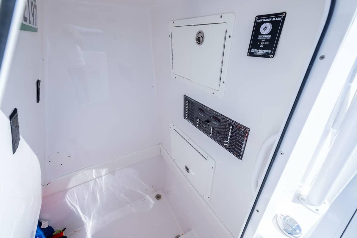 2018 SeaHunter 33 Center Console "Bloodline" photo 16