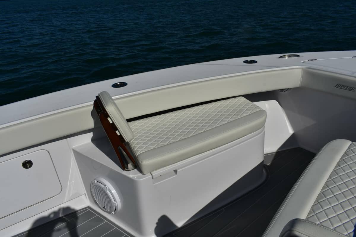 2025 Jupiter 32 FS "FULL CIRCLE" photo 11