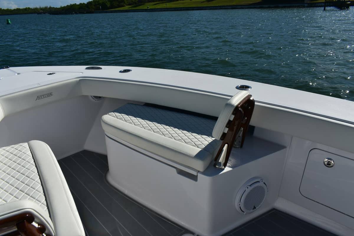 2025 Jupiter 32 FS "FULL CIRCLE" photo 12
