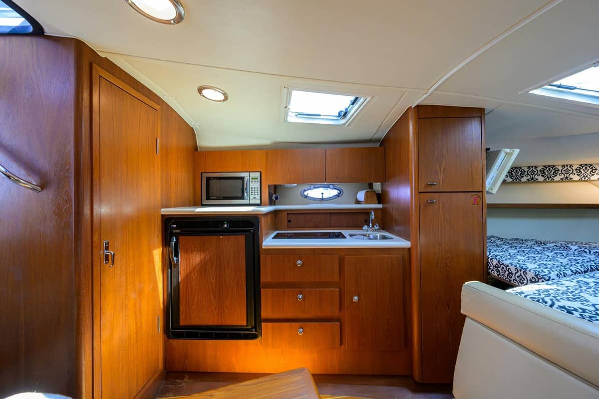 2002 Tiara Yachts 3100 LE "Black Jack" photo 7