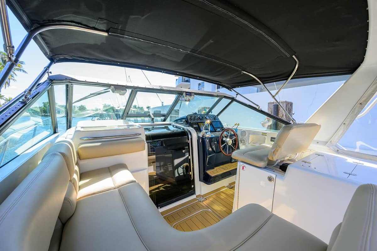 2002 Tiara Yachts 3100 LE "Black Jack" photo 15