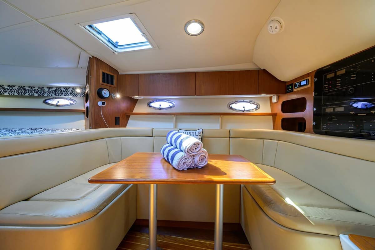 2002 Tiara Yachts 3100 LE "Black Jack" photo 5