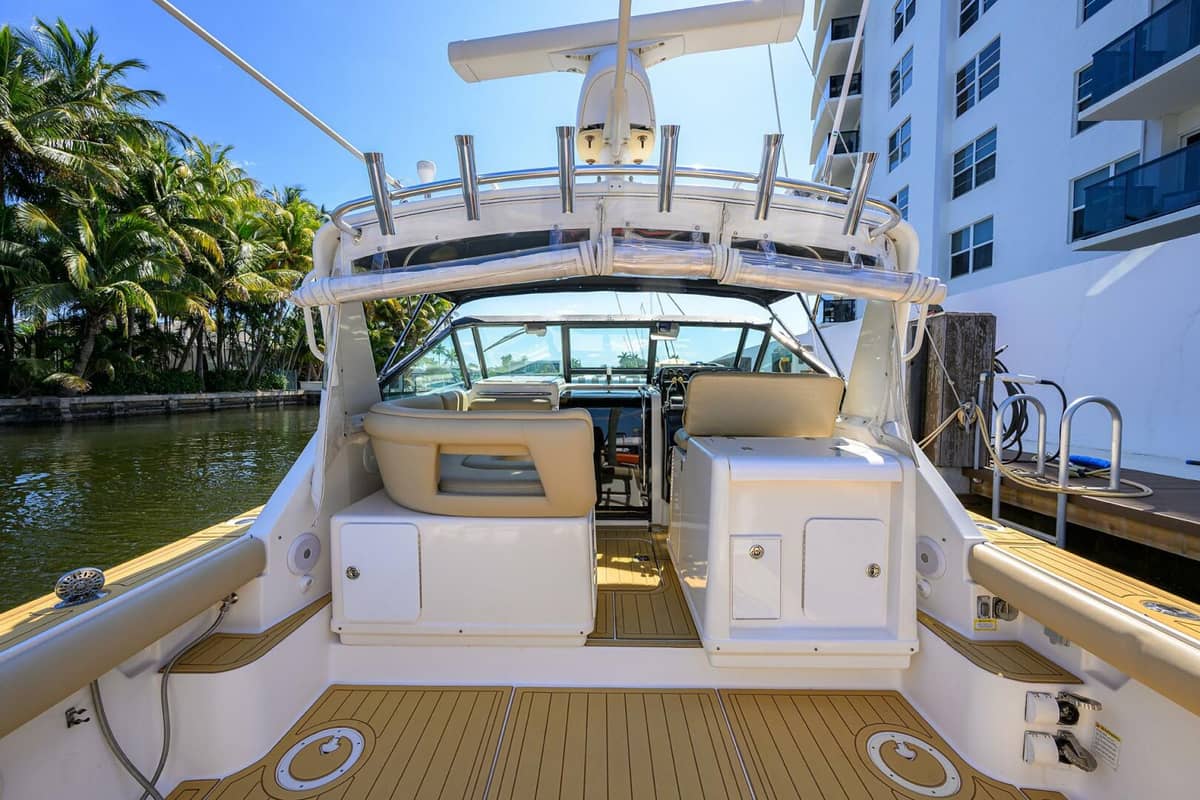 2002 Tiara Yachts 3100 LE "Black Jack" photo 23