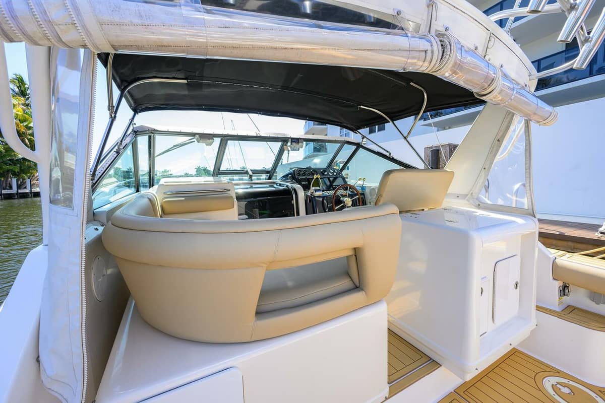 2002 Tiara Yachts 3100 LE "Black Jack" photo 20