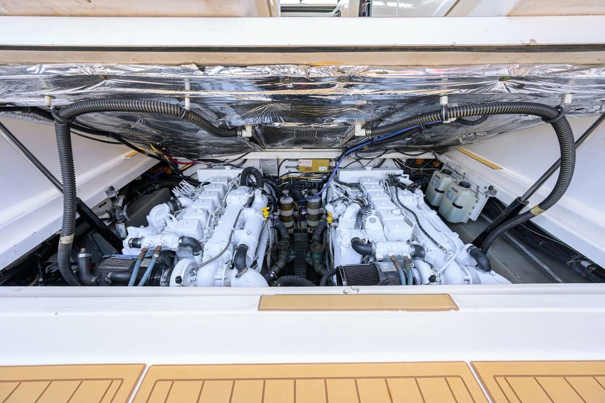 2002 Tiara Yachts 3100 LE "Black Jack" photo 30