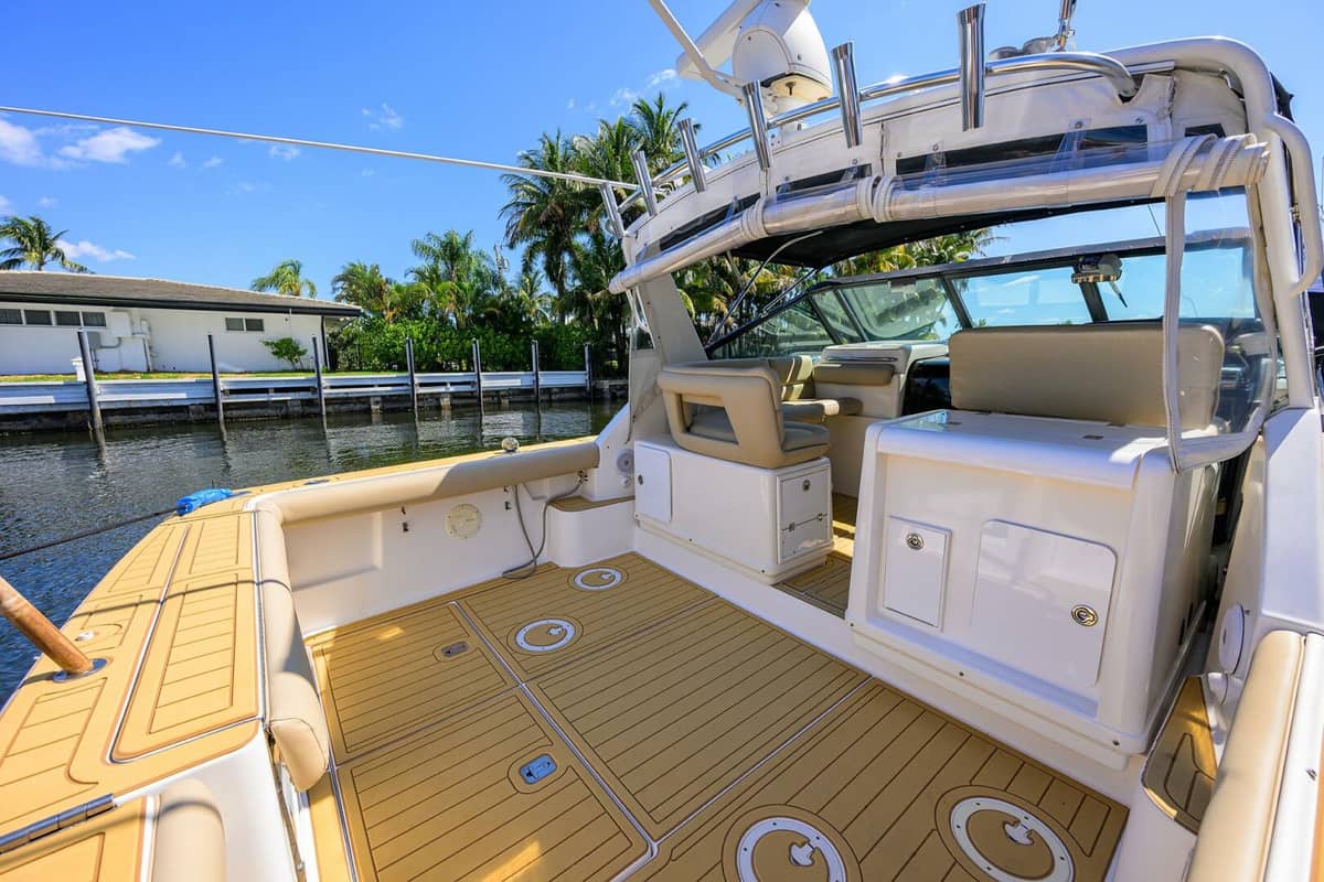 2002 Tiara Yachts 3100 LE "Black Jack" photo 22