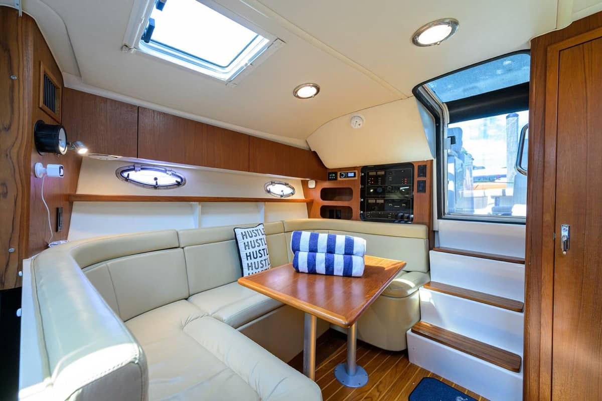2002 Tiara Yachts 3100 LE "Black Jack" photo 4